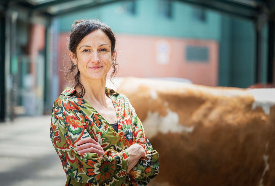 Brustbild von Amélie Desvars-Larrive am Campus der Vetmeduni