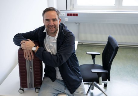 Noch pendelt Sebastian Glatt, neuer Professor für Systemgenetik, zwischen Krakau und Wien hin und her. Im Laufe des nächsten Jahres wird er nach 16 Jahren im Ausland seinen Lebensmittelpunkt zurück in seine Heimatstadt Wien verlegen.